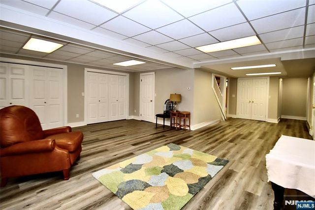 9 Watch Hill Road, Mahwah, NJ 07430