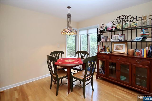 9 Watch Hill Road, Mahwah, NJ 07430