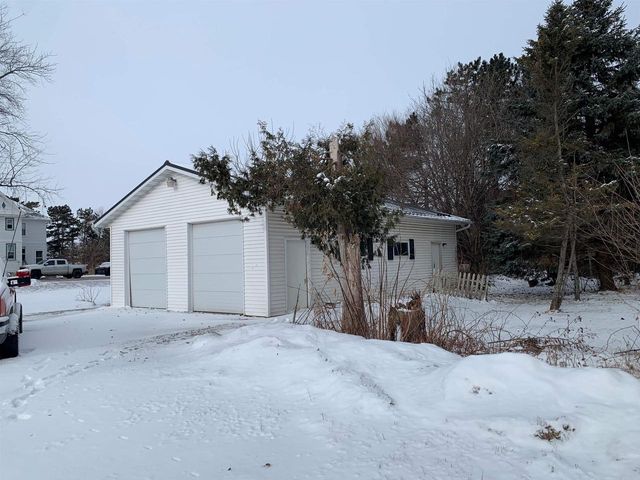 17802 CTH R, Denmark, WI 54208