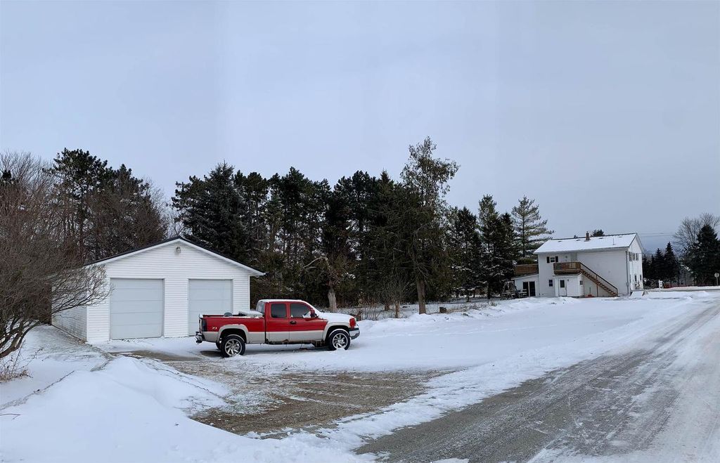 17802 CTH R, Denmark, WI 54208