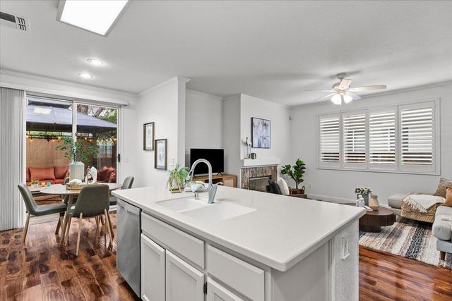 5535 Thornhill Ct, Stockton, CA 95219