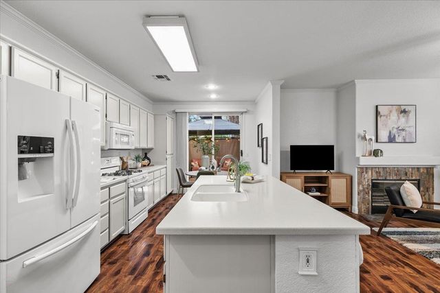 5535 Thornhill Ct, Stockton, CA 95219