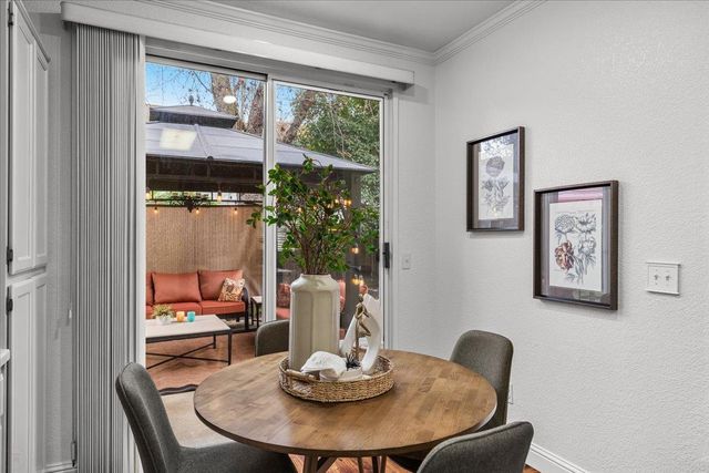 5535 Thornhill Ct, Stockton, CA 95219