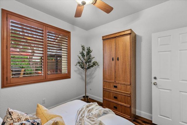 5535 Thornhill Ct, Stockton, CA 95219