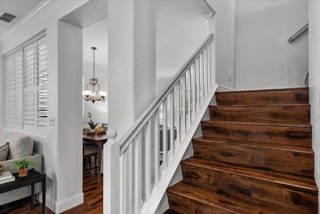 5535 Thornhill Ct, Stockton, CA 95219