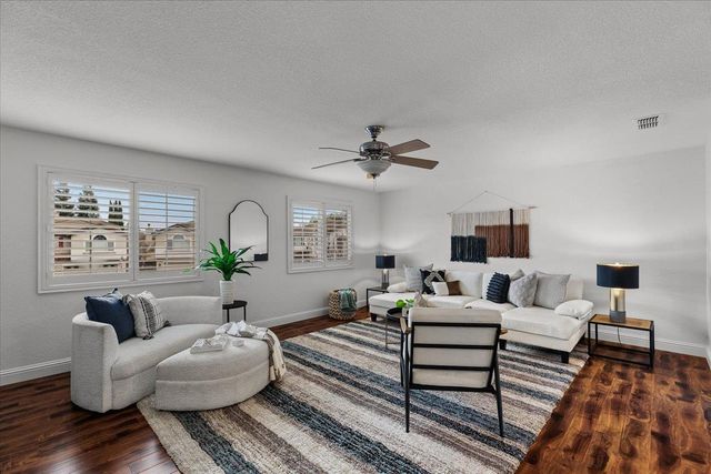 5535 Thornhill Ct, Stockton, CA 95219