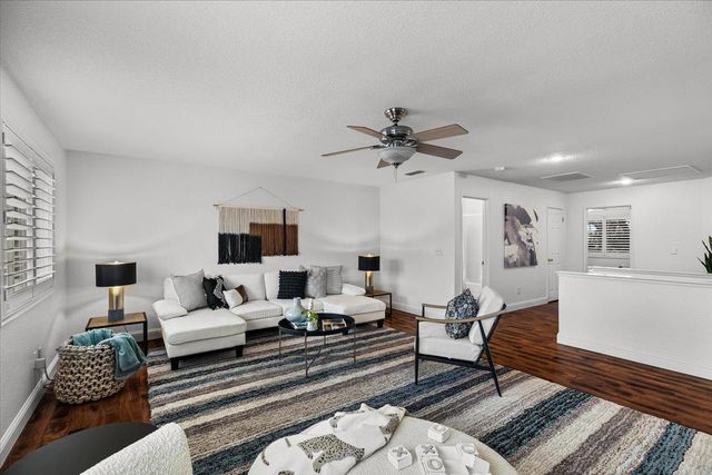 5535 Thornhill Ct, Stockton, CA 95219