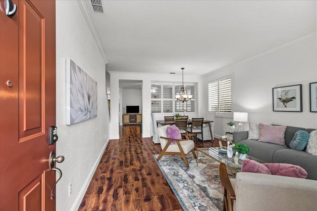 5535 Thornhill Ct, Stockton, CA 95219