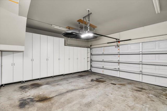 5535 Thornhill Ct, Stockton, CA 95219