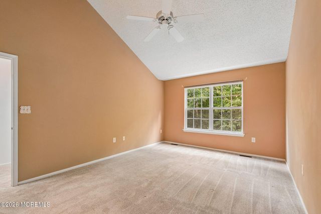 25 Phoenix Court, Tinton Falls, NJ 07712