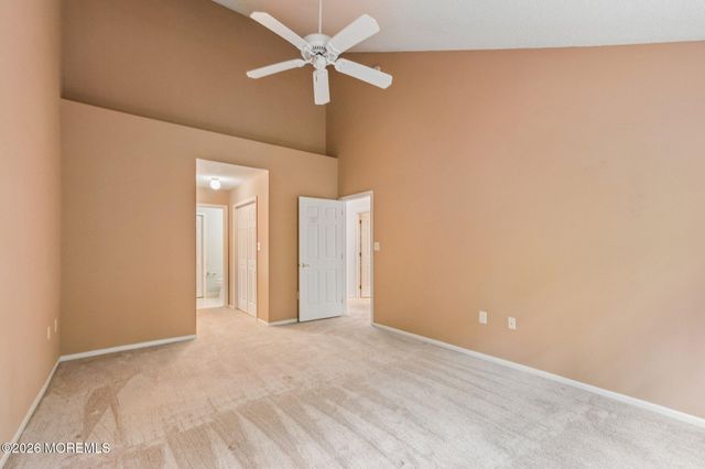 25 Phoenix Court, Tinton Falls, NJ 07712