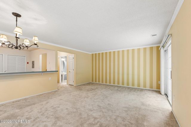 25 Phoenix Court, Tinton Falls, NJ 07712