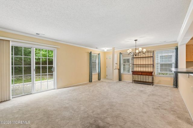 25 Phoenix Court, Tinton Falls, NJ 07712