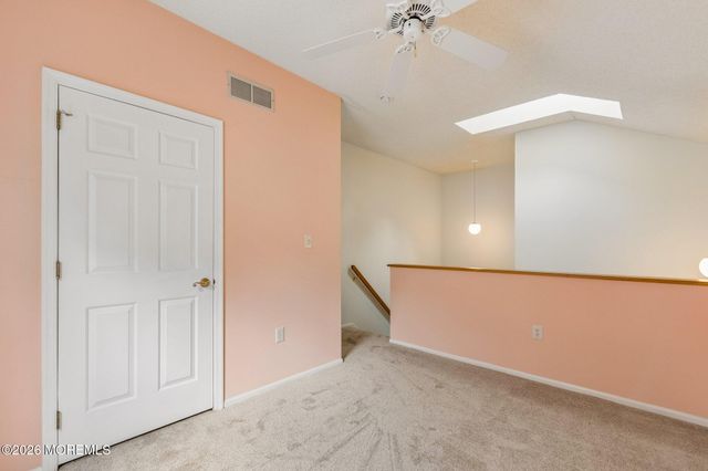 25 Phoenix Court, Tinton Falls, NJ 07712