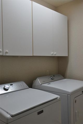 5 W Broken Oak Court, The Woodlands, TX 77381