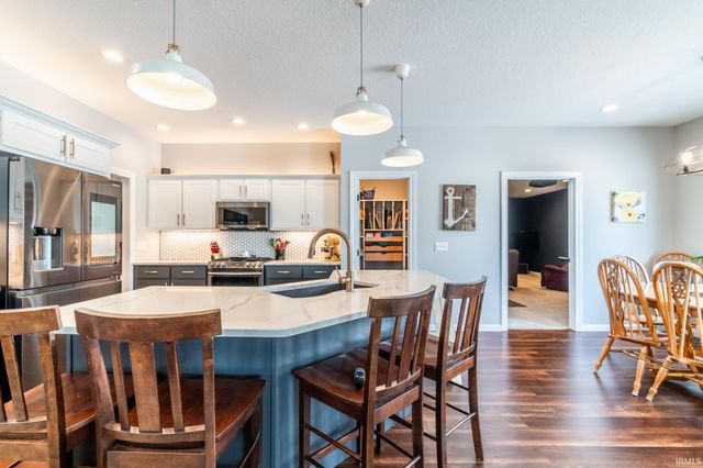 15293 Leo Creek Boulevard, Leo, IN 46765