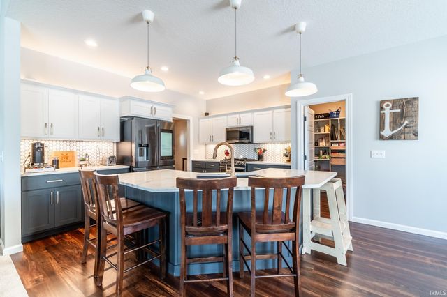 15293 Leo Creek Boulevard, Leo, IN 46765