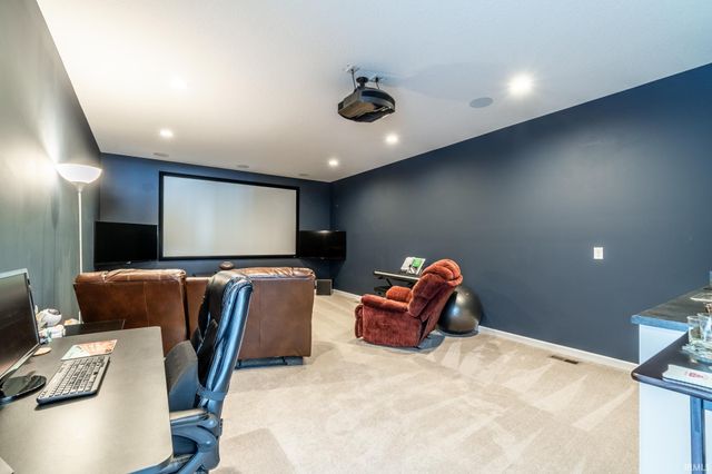 15293 Leo Creek Boulevard, Leo, IN 46765
