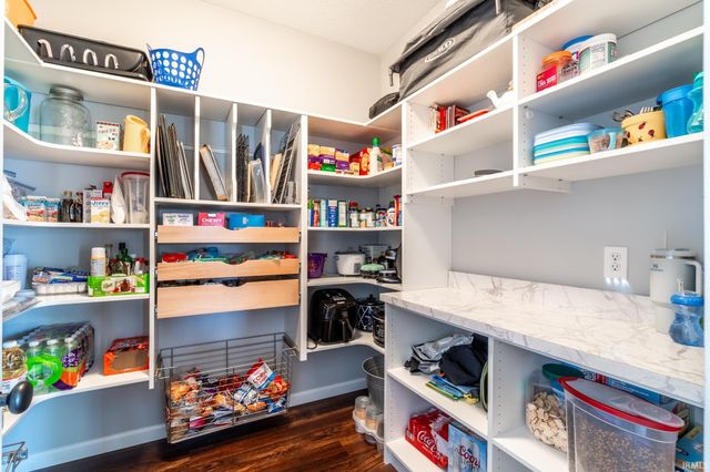 15293 Leo Creek Boulevard, Leo, IN 46765