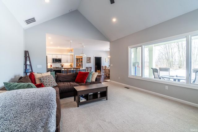 15293 Leo Creek Boulevard, Leo, IN 46765