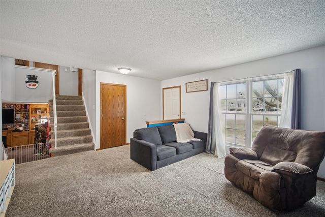 1317 NW Pebble Drive, Ankeny, IA 50023