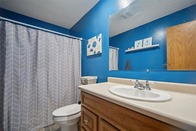 1317 NW Pebble Drive, Ankeny, IA 50023