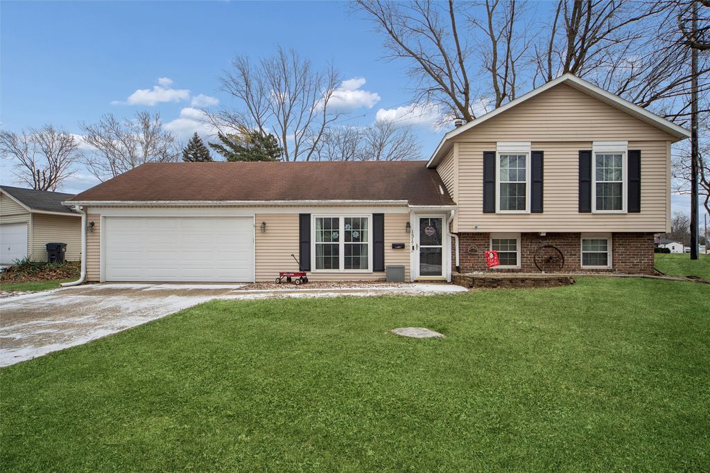 1317 NW Pebble Drive, Ankeny, IA 50023