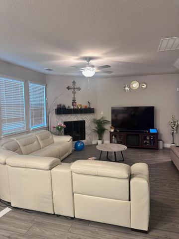 7204 Running Iron Trail, Sachse, TX 75048