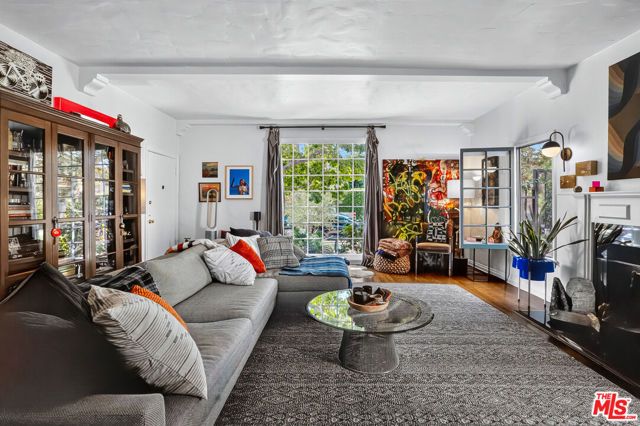 420 N Orange Drive, Los Angeles, CA 90036