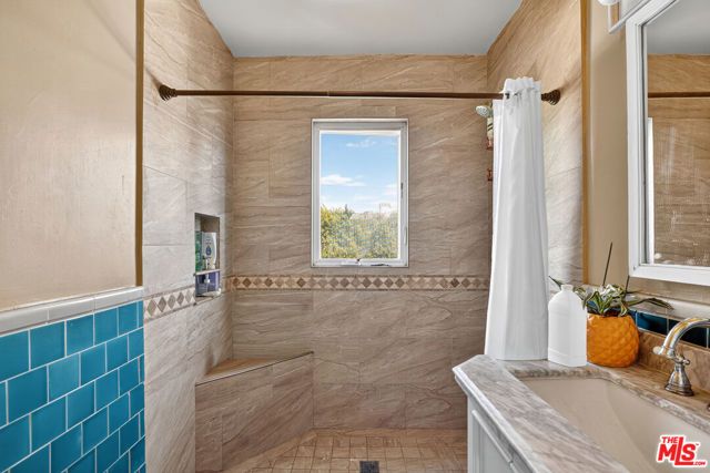 420 N Orange Drive, Los Angeles, CA 90036