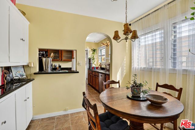 420 N Orange Drive, Los Angeles, CA 90036