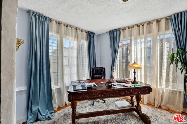 420 N Orange Drive, Los Angeles, CA 90036