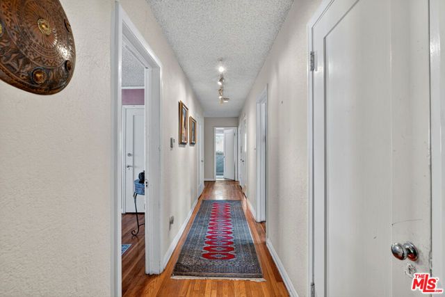 420 N Orange Drive, Los Angeles, CA 90036
