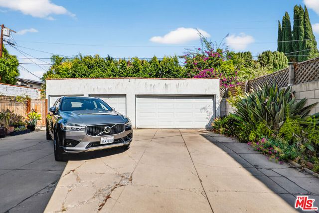 420 N Orange Drive, Los Angeles, CA 90036