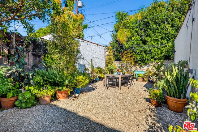 420 N Orange Drive, Los Angeles, CA 90036