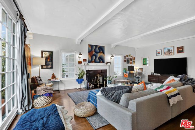 420 N Orange Drive, Los Angeles, CA 90036