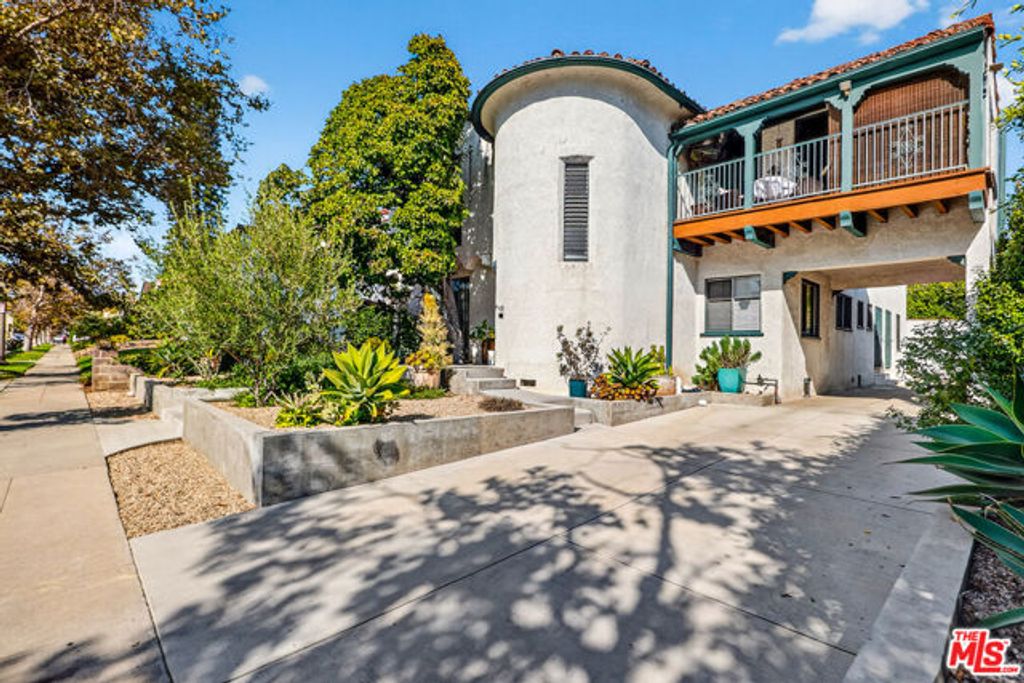 420 N Orange Drive, Los Angeles, CA 90036
