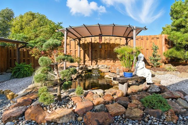 2112 W College Street, Springfield, MO 65806