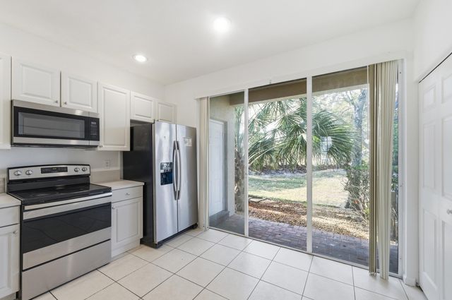 687 NW 42nd Avenue, Plantation, FL 33317