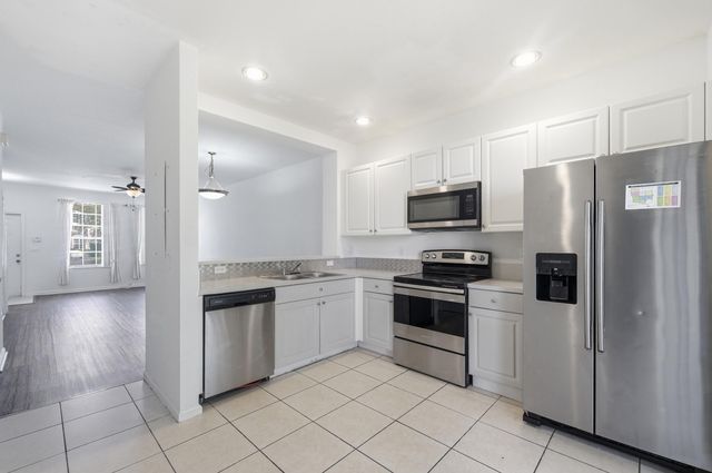 687 NW 42nd Avenue, Plantation, FL 33317