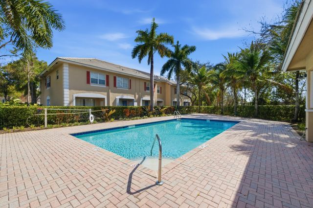 687 NW 42nd Avenue, Plantation, FL 33317