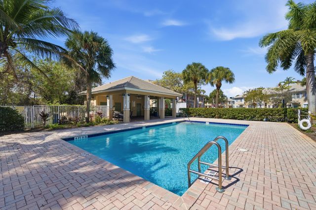 687 NW 42nd Avenue, Plantation, FL 33317