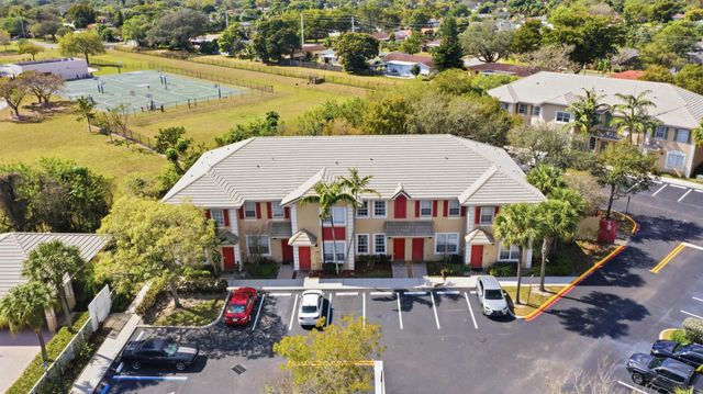 687 NW 42nd Avenue, Plantation, FL 33317