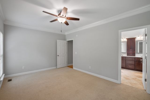 1011 Dickens Dr, Mount Juliet, TN 37122