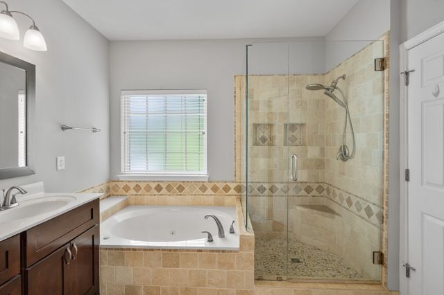 1011 Dickens Dr, Mount Juliet, TN 37122