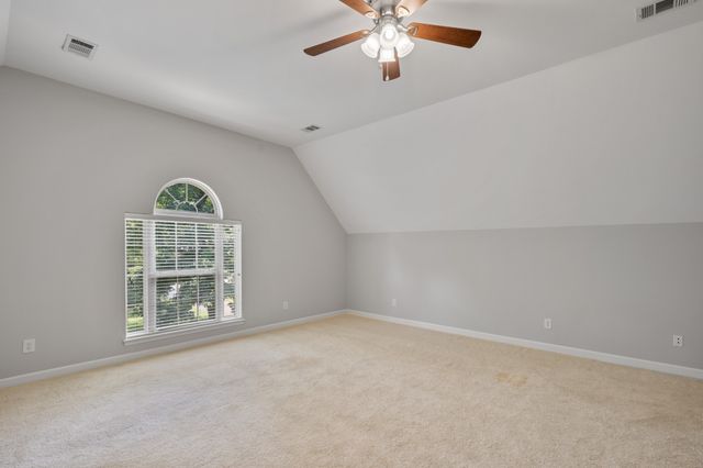 1011 Dickens Dr, Mount Juliet, TN 37122