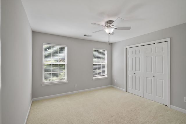 1011 Dickens Dr, Mount Juliet, TN 37122