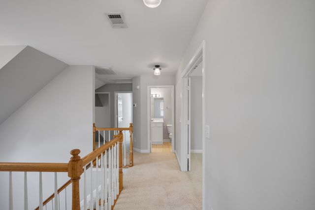 1011 Dickens Dr, Mount Juliet, TN 37122