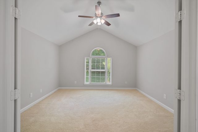 1011 Dickens Dr, Mount Juliet, TN 37122