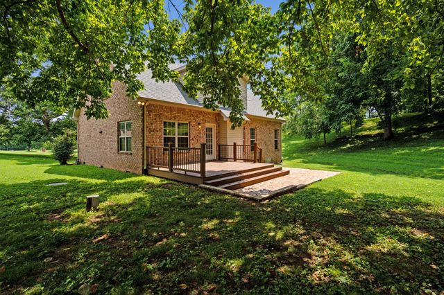 1011 Dickens Dr, Mount Juliet, TN 37122